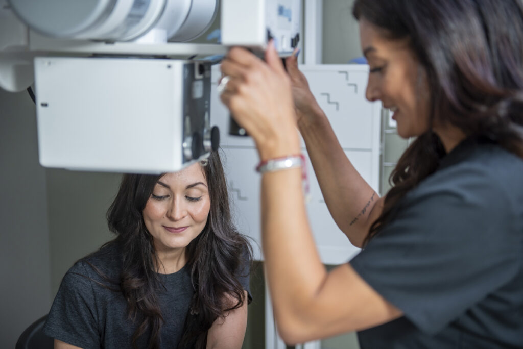 employee getting xrays done with workers compensation at Access Total Care